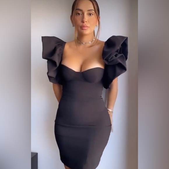 Zara VOLUMINOUS BLACK DRESS - Picture 9 of 14